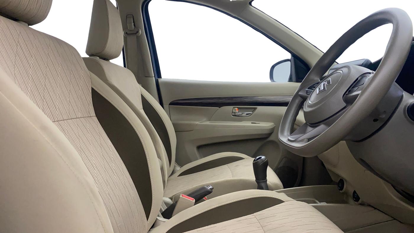 2020 Maruti Ertiga ZXI SHVS, Petrol, Manual, 39,753 km, Right Side Front Door Cabin