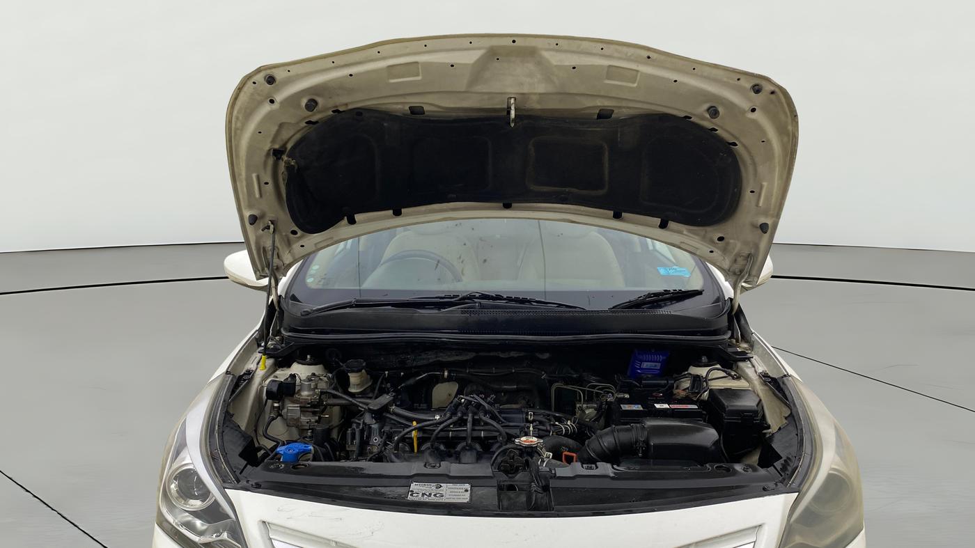 2016 Hyundai Verna 1.6 VTVT SX AT, CNG, Automatic, 77,571 km, Open Bonet