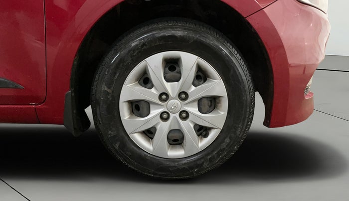 2014 Hyundai Elite i20 SPORTZ 1.2, Petrol, Manual, 45,567 km, Right Front Wheel