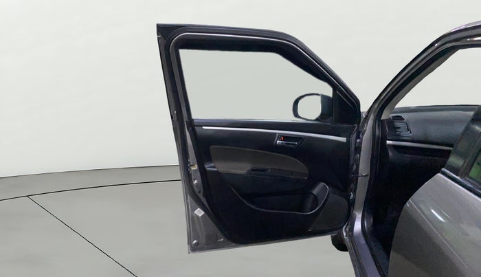 2017 Maruti Swift VXI, Petrol, Manual, 41,239 km, LHS Front Door