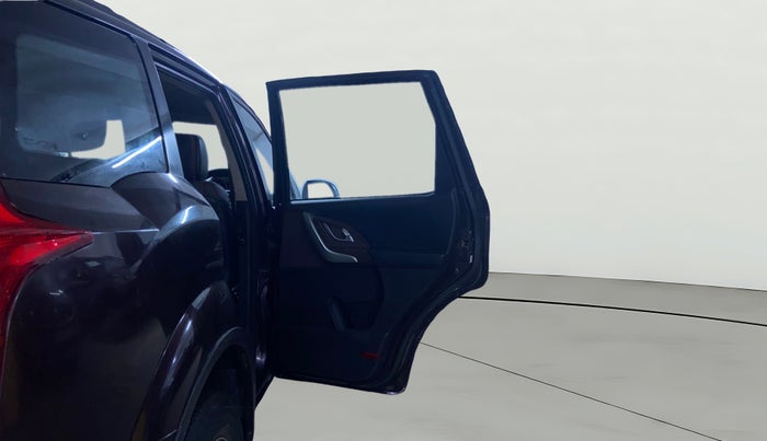 2014 Mahindra XUV500 W8, Diesel, Manual, 85,083 km, RHS Rear Door