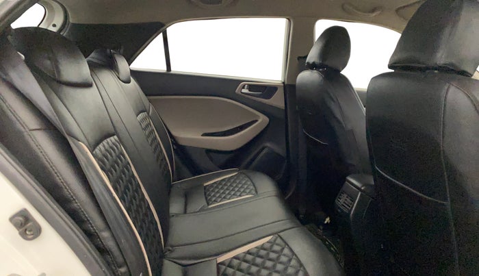 2016 Hyundai Elite i20 ASTA 1.2, Petrol, Manual, 93,367 km, Right Side Rear Door Cabin