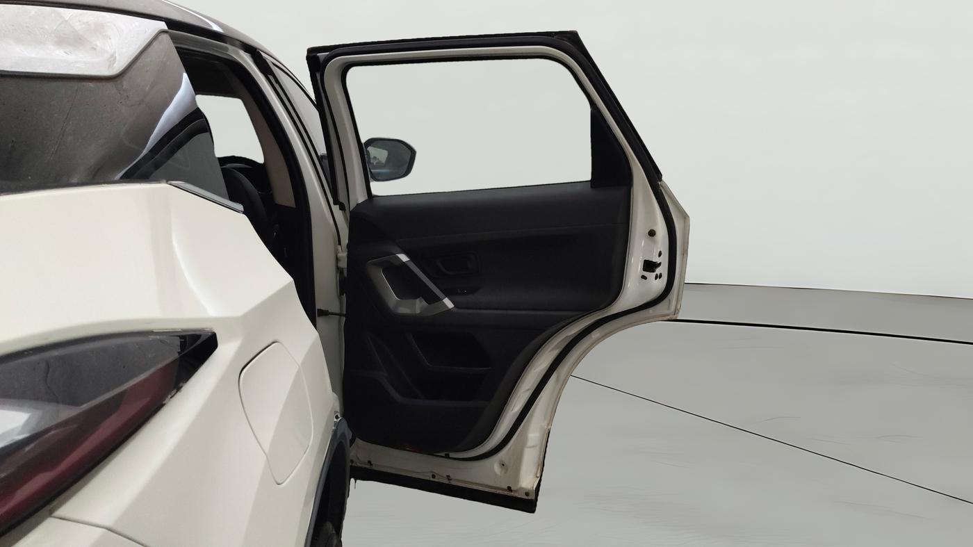2019 Tata Harrier XM 2.0L KRYOTEC, Diesel, Manual, 1,21,599 km, RHS Rear Door