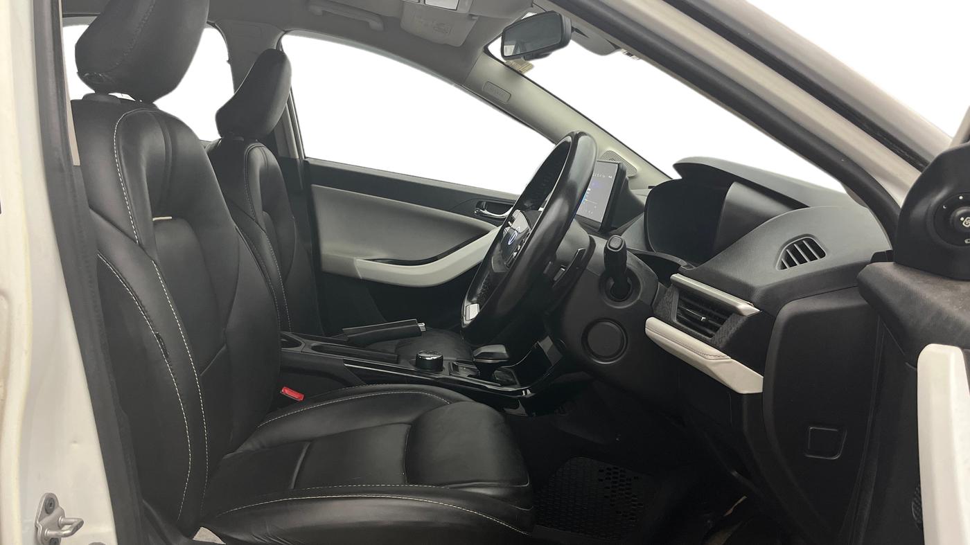 2023 Tata NEXON CREATIVE+ AMT 1.2 PETROL, Petrol, Automatic, 56,953 km, Right Side Front Door Cabin