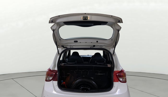 2015 Hyundai Grand i10 ASTA 1.2 KAPPA VTVT, CNG, Manual, 78,834 km, Boot Door Open