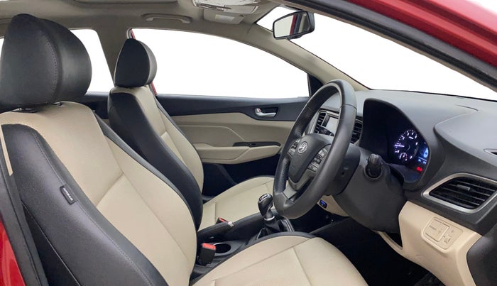 2018 Hyundai Verna 1.6 VTVT SX O, Petrol, Manual, 59,120 km, Right Side Front Door Cabin