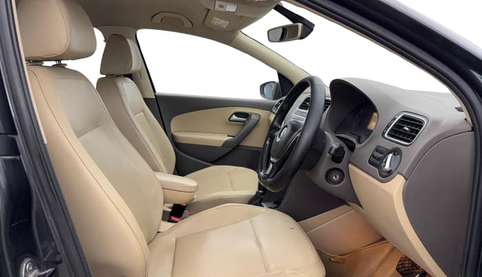 2017 Volkswagen Vento HIGHLINE PETROL AT, Petrol, Automatic, 1,19,776 km, Right Side Front Door Cabin