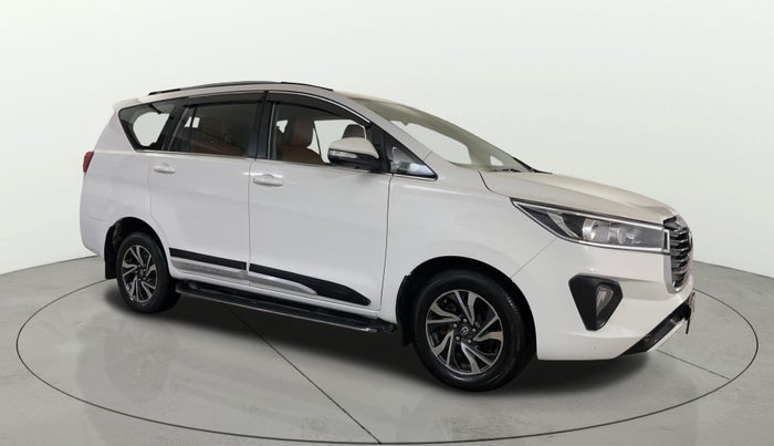 2022 Toyota Innova Crysta 2.7 GX AT 7 STR, Petrol, Automatic, 37,081 km, Right Front Diagonal