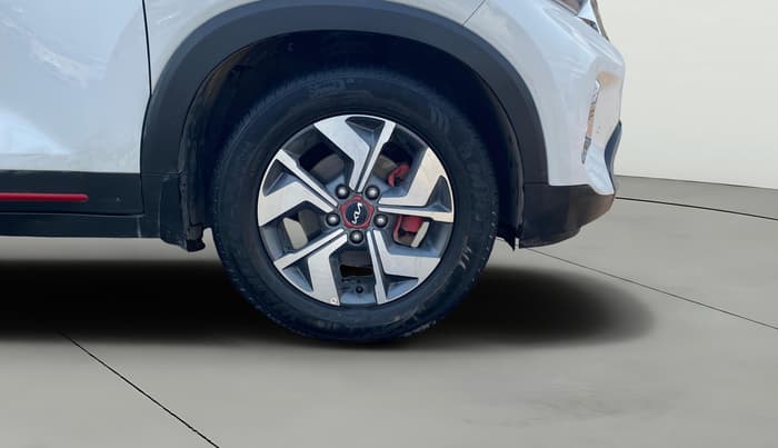 2023 KIA SONET GTX PLUS 1.5 IMT, Diesel, Manual, 33,638 km, Right Front Wheel