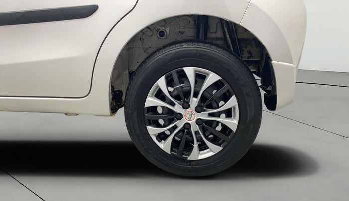 2016 Maruti Celerio VXI, Petrol, Manual, 68,698 km, Left Rear Wheel