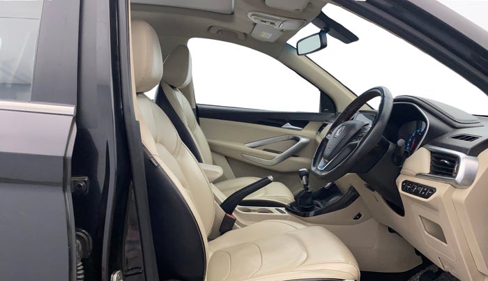 2021 MG HECTOR SHARP 2.0 DIESEL, Diesel, Manual, 87,987 km, Right Side Front Door Cabin