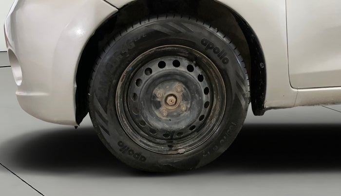 2016 Maruti Celerio VXI, Petrol, Manual, 66,324 km, Left Front Wheel