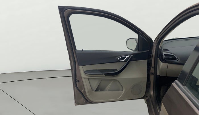 2018 Tata Tiago XZ PETROL, Petrol, Manual, 1,06,784 km, LHS Front Door