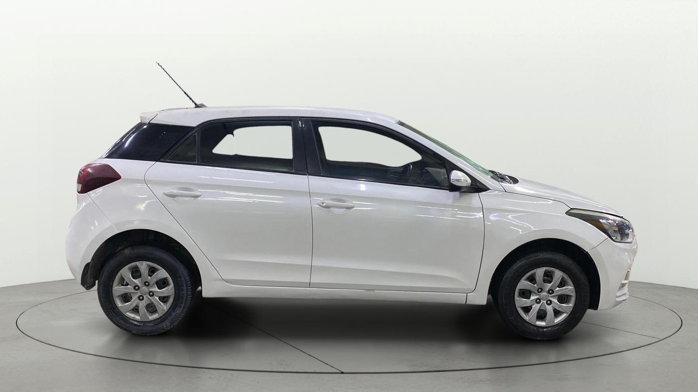 2018 Hyundai Elite i20 SPORTZ 1.2, Petrol, Manual, 50,186 km, Right Side View