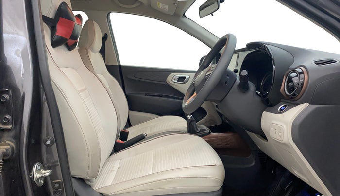 2023 Hyundai AURA SX 1.2 CNG, CNG, Manual, 29,240 km, Right Side Front Door Cabin