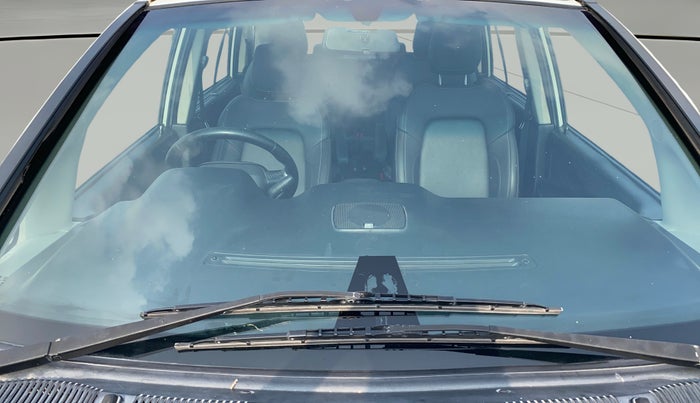 2017 Tata Hexa XTA 4X2 6 STR, Diesel, Automatic, 57,257 km, Front Windshield