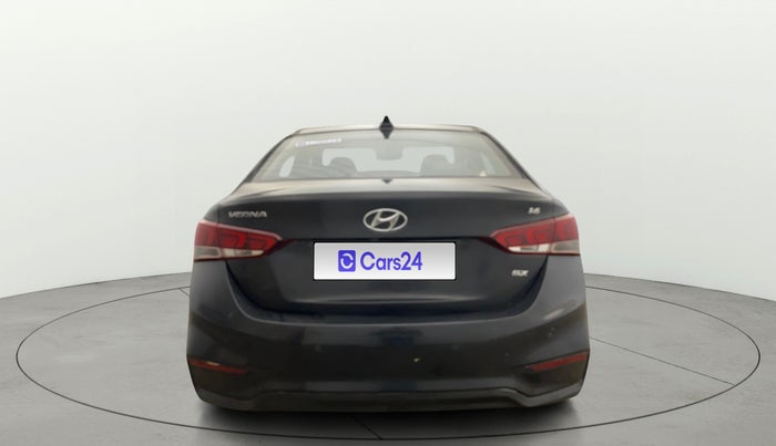 2018 Hyundai Verna 1.6 VTVT SX (O) AT, Petrol, Automatic, 43,684 km, Back/Rear