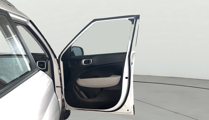 2023 Hyundai VENUE S(O) 1.2, Petrol, Manual, 5,981 km, RHS Front Door