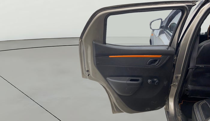 2017 Renault Kwid CLIMBER 1.0, Petrol, Manual, 70,982 km, LHS Rear Door