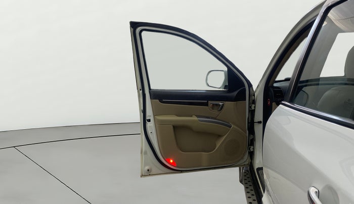 2013 Hyundai Santa Fe 4 WD AT, Diesel, Automatic, 1,22,204 km, LHS Front Door