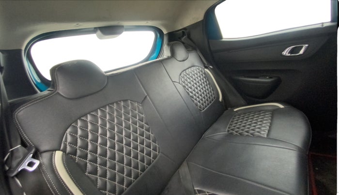 2022 Renault Kwid CLIMBER AMT 1.0, Petrol, Automatic, 19,923 km, Right Side Rear Door Cabin