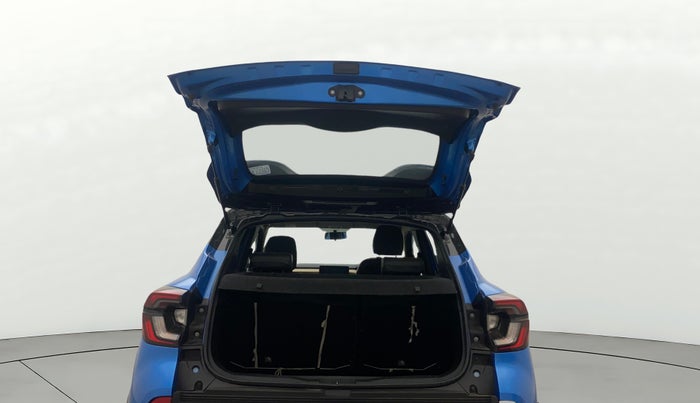 2021 Renault Kiger RXT AMT DUAL TONE, Petrol, Automatic, 38,623 km, Boot Door Open