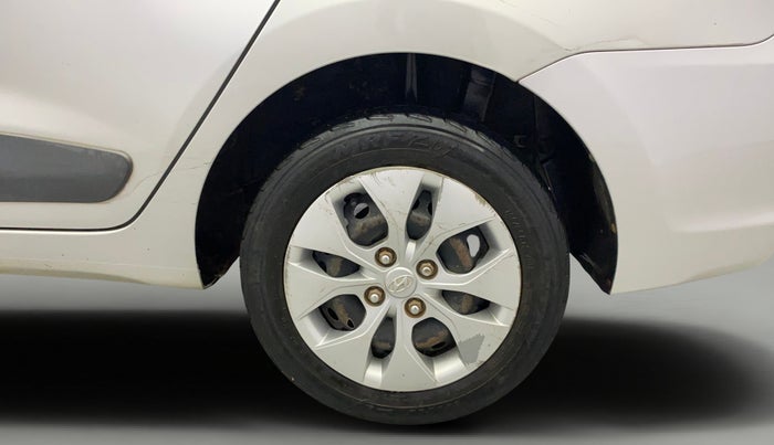 2014 Hyundai Xcent S 1.2, Petrol, Manual, 1,01,468 km, Left Rear Wheel