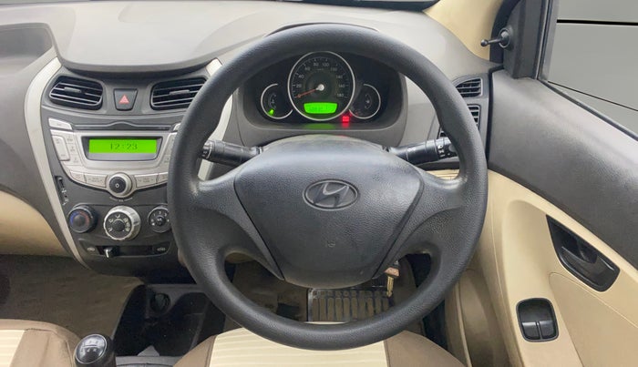 2014 Hyundai Eon MAGNA +, Petrol, Manual, 68,830 km, Steering Wheel Close Up