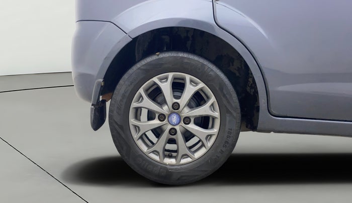 2015 Ford Figo TITANIUM 1.2 PETROL, Petrol, Manual, 77,456 km, Right Rear Wheel