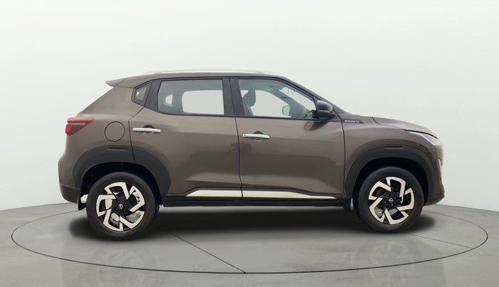 2022 Nissan MAGNITE XV MT, Petrol, Manual, 23,789 km, Right Side View
