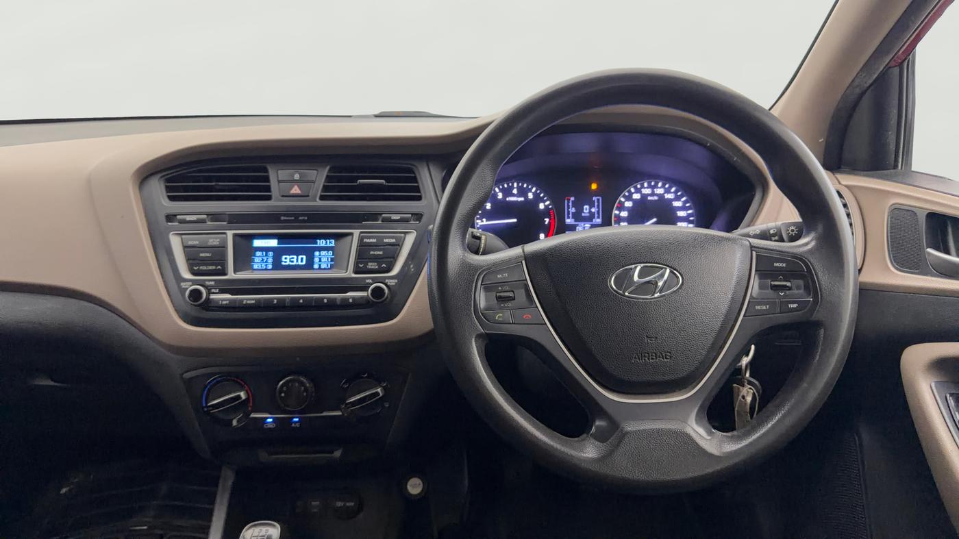 2016 Hyundai Elite i20 MAGNA 1.2, Petrol, Manual, 69,652 km, Steering Wheel Close Up