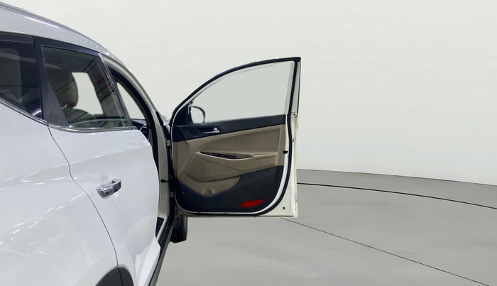 2018 Hyundai Tucson GLS 4WD AT DIESEL, Diesel, Automatic, 1,28,073 km, RHS Front Door