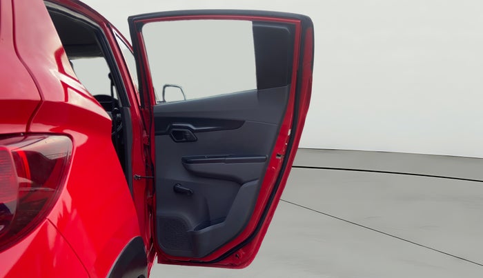 2019 Mahindra KUV 100 NXT K2 P 6 STR, Petrol, Manual, 40,305 km, RHS Rear Door