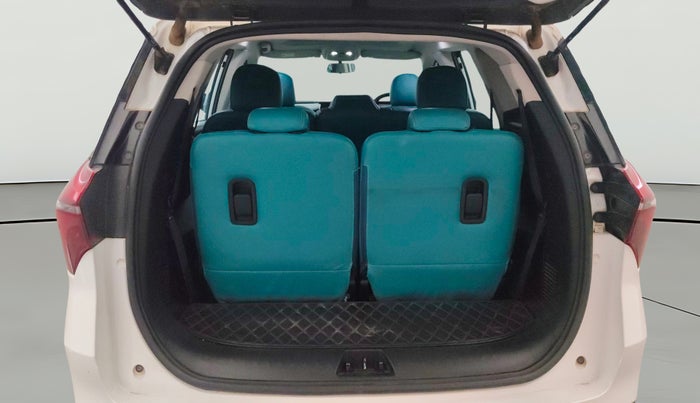 2022 Mahindra XUV700 AX 5 D AT 7 STR, Diesel, Automatic, 77,516 km, Boot Open Zoomed View