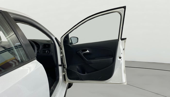 2021 Volkswagen Polo TRENDLINE 1.0L, Petrol, Manual, 57,229 km, RHS Front Door