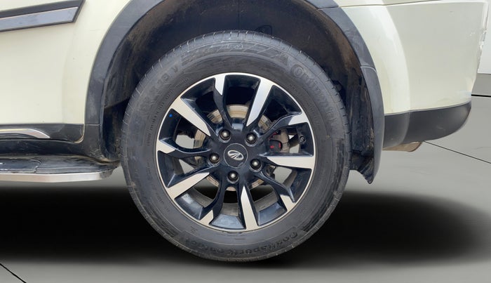 2019 Mahindra XUV500 W11 (O) AWD, Diesel, Manual, 63,104 km, Left Rear Wheel