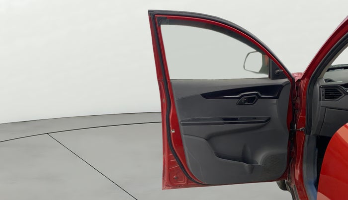 2018 Mahindra KUV 100 NXT K4+ P 6 STR, Petrol, Manual, 51,460 km, LHS Front Door