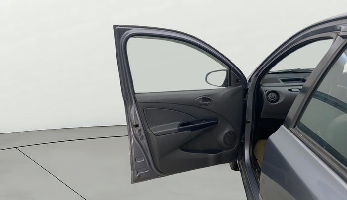 2013 Toyota Etios G, Petrol, Manual, 82,968 km, LHS Front Door