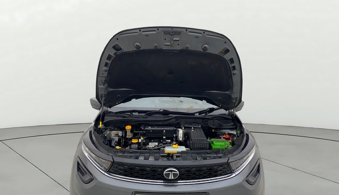 2024 Tata ALTROZ XM PLUS CNG, CNG, Manual, 28,896 km, Open Bonet