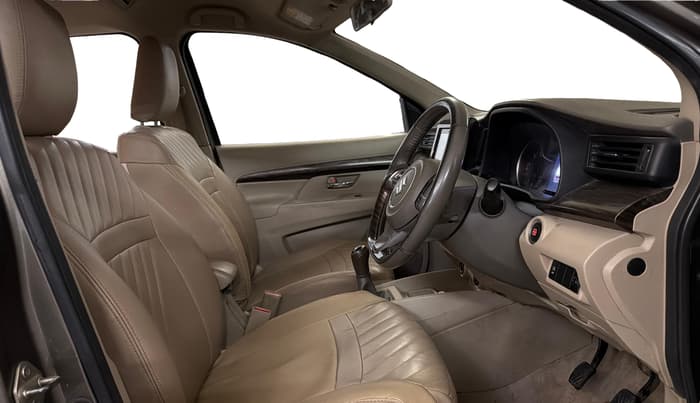 2019 Maruti Ertiga ZXI+ SHVS, Petrol, Manual, 87,662 km, Right Side Front Door Cabin