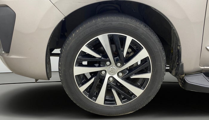 2022 Toyota Innova Crysta 2.7 ZX AT 7 STR, Petrol, Automatic, 32,464 km, Left Front Wheel