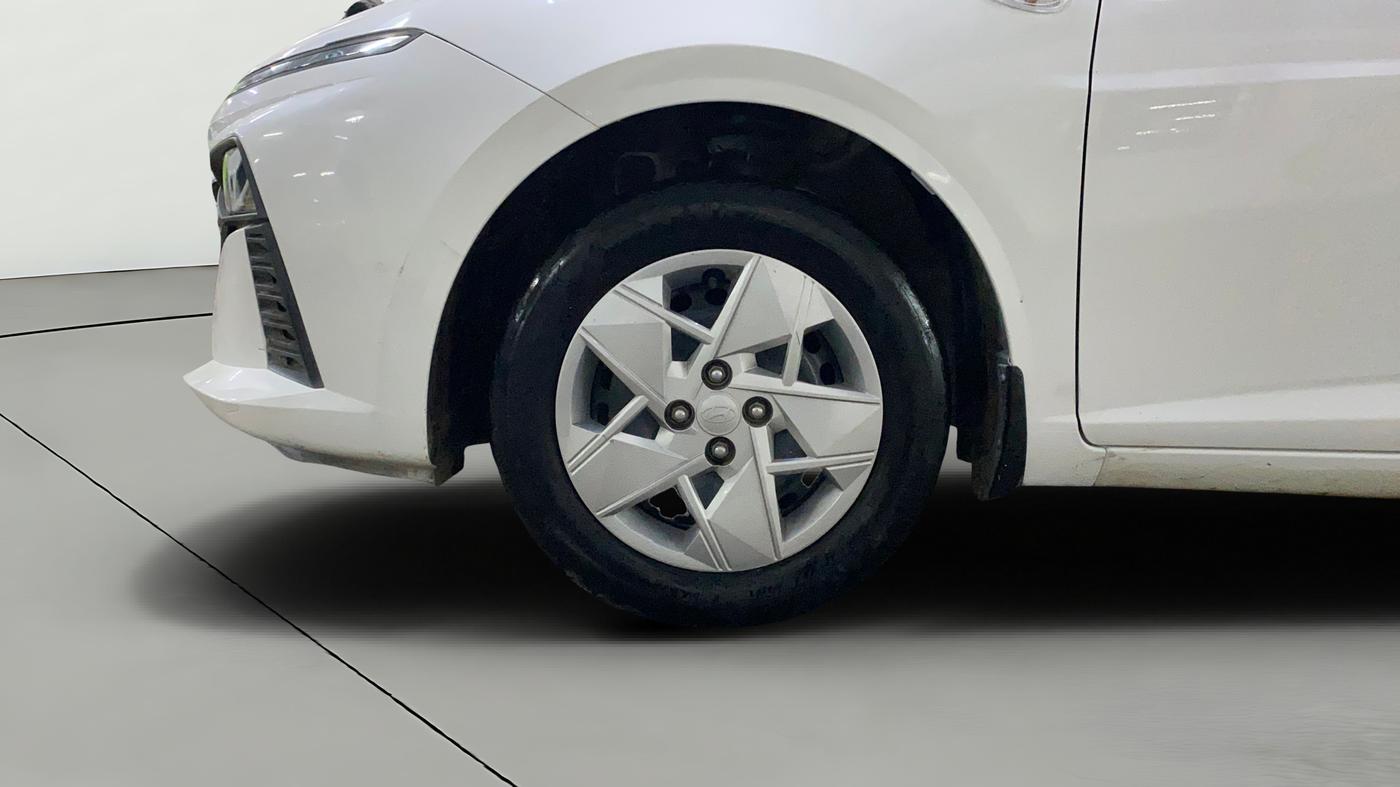 2023 Hyundai Verna EX 1.5 MT, Petrol, Manual, 68,293 km, Left Front Wheel