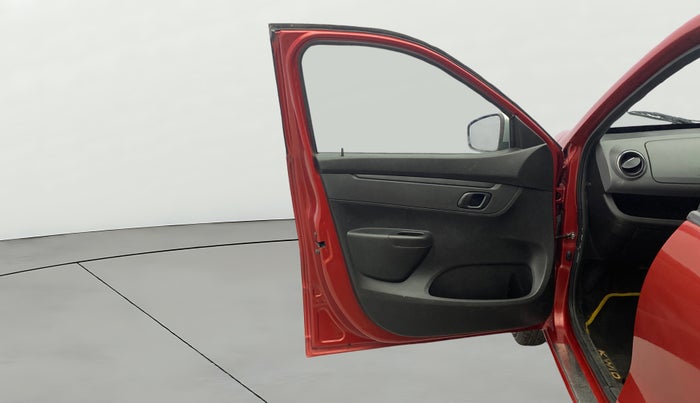 2018 Renault Kwid RXT 1.0, Petrol, Manual, 49,665 km, LHS Front Door