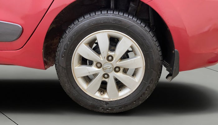 2015 Hyundai Xcent SX 1.2, Petrol, Manual, 1,14,980 km, Left Rear Wheel