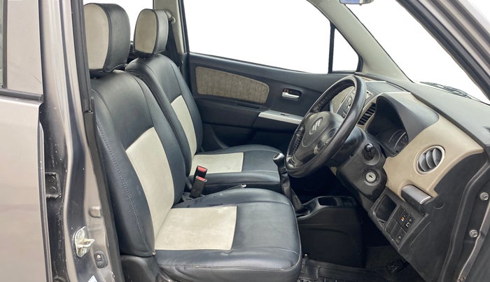 2015 Maruti Wagon R 1.0 VXI, Petrol, Manual, 75,363 km, Right Side Front Door Cabin