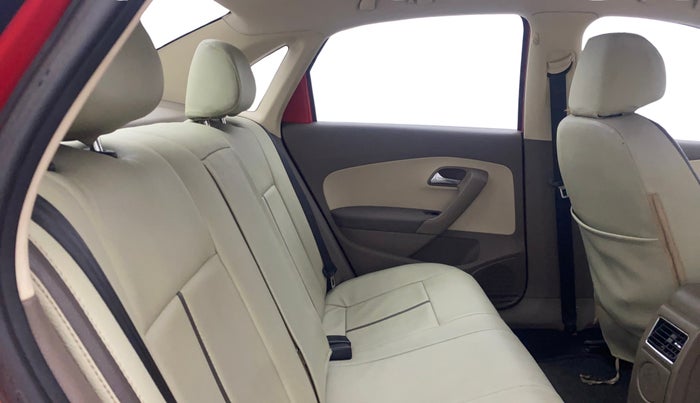 2013 Skoda Rapid ELEGANCE 1.6 TDI CR MT, Diesel, Manual, 1,02,515 km, Right Side Rear Door Cabin