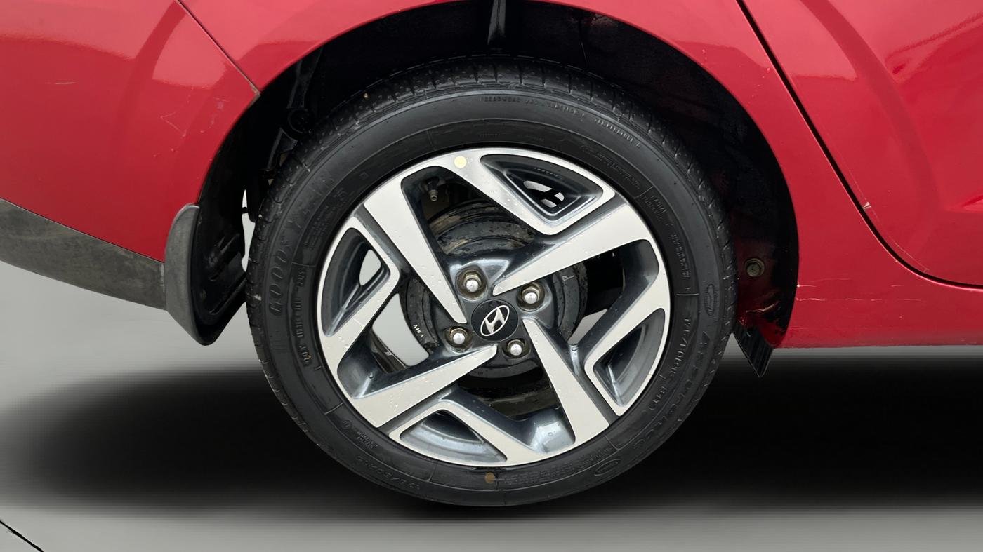 2020 Hyundai AURA SX PLUS 1.2 AMT, Petrol, Automatic, 37,944 km, Right Rear Wheel