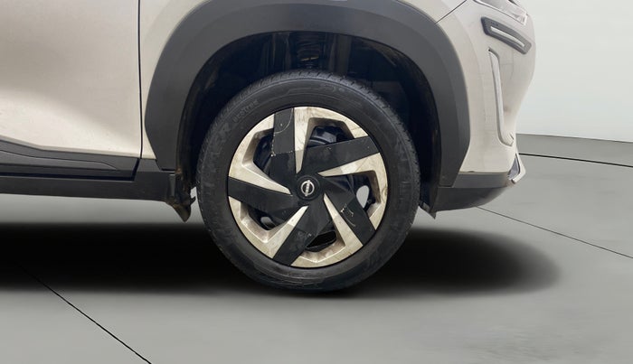 2021 Nissan MAGNITE XL, Petrol, Manual, 94,492 km, Right Front Wheel