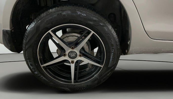 2014 Maruti Swift Dzire VXI, Petrol, Manual, 1,42,804 km, Right Rear Wheel