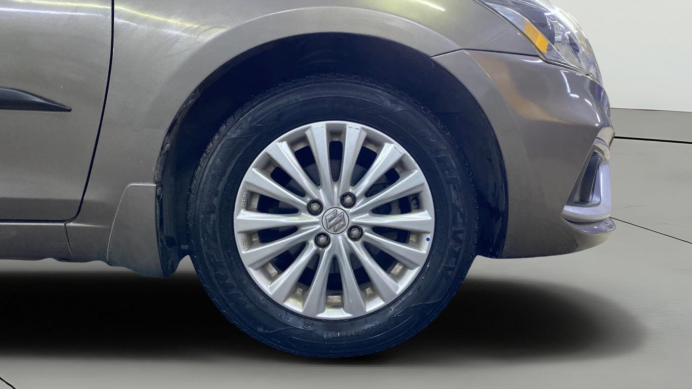 2019 Maruti Ciaz DELTA 1.5 SHVS MT PETROL, Petrol, Manual, 43,958 km, Right Front Wheel